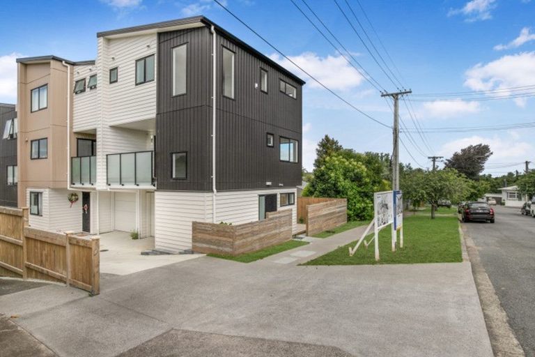 Photo of property in 1/8 Knight Avenue, Mount Albert, Auckland, 1025