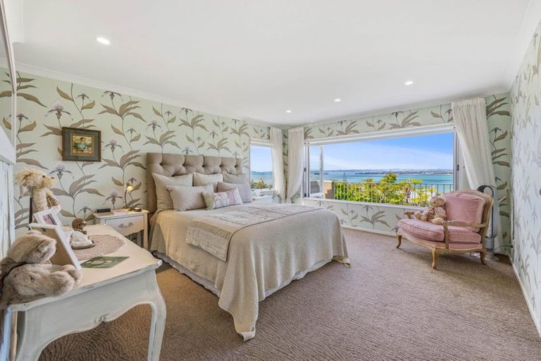 Photo of property in 3 Pounamu Place, Shelly Park, Auckland, 2014