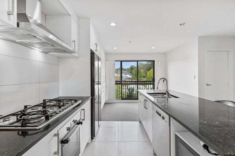 Photo of property in 25/5 Perekia Street, Albany, Auckland, 0632