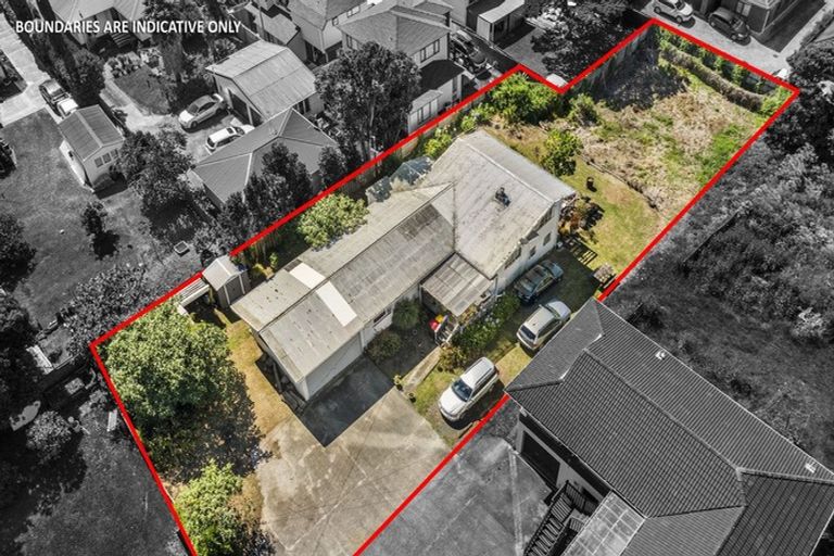 Photo of property in 22 Estuary Road, Weymouth, Auckland, 2103