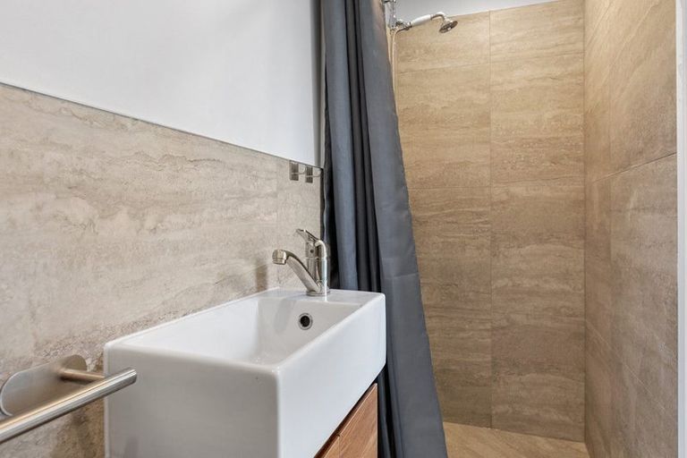 Photo of property in 29a Doment Crescent, Orewa, 0931