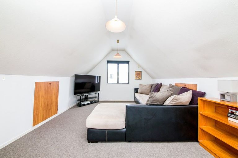 Photo of property in 1/625 Frederick Street, Mahora, Hastings, 4120