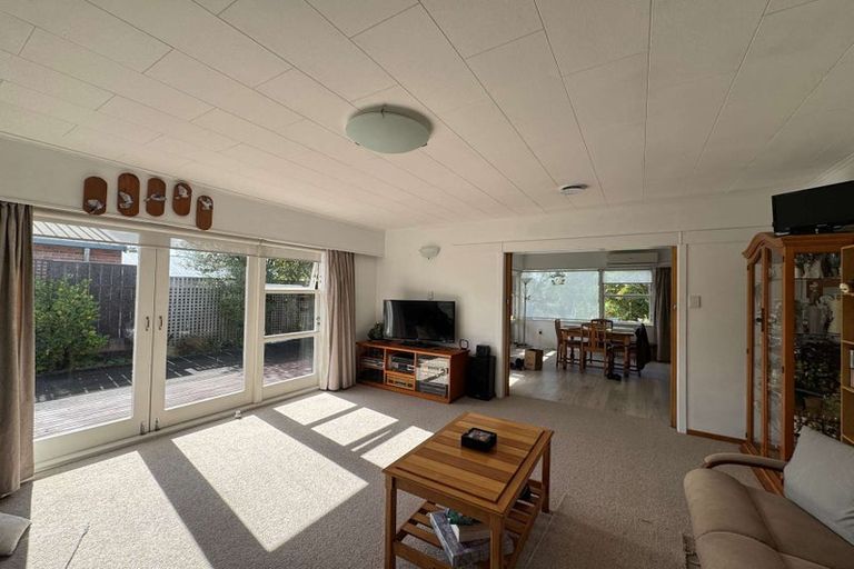 Photo of property in 16 Maunder Street, Marton, 4710