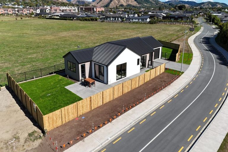 Photo of property in 100 Waipunahau Road, Waikanae, 5036