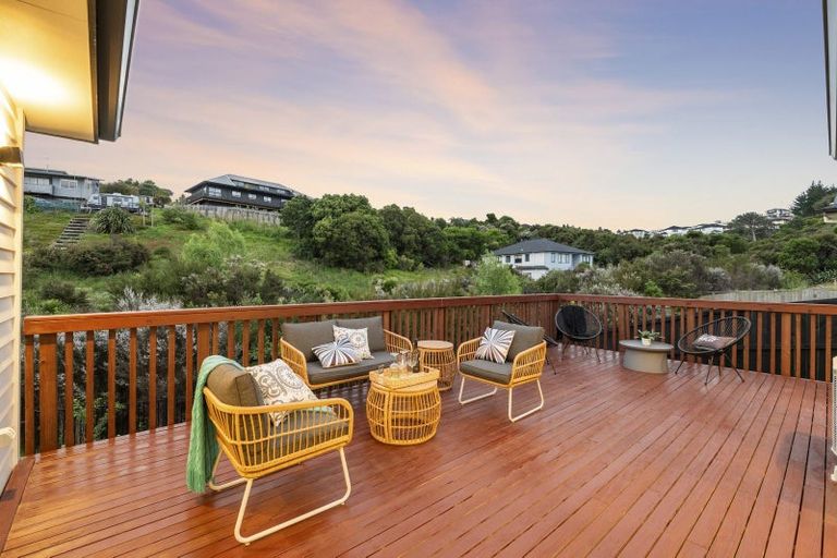 Photo of property in 24 Kahu Close, Orewa, 0931