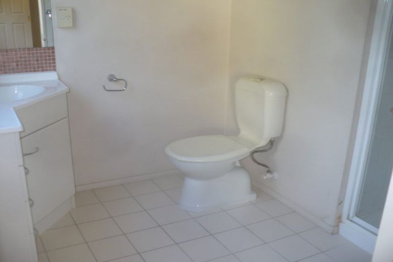 Photo of property in 147d Hobsonville Road, West Harbour, Auckland, 0618