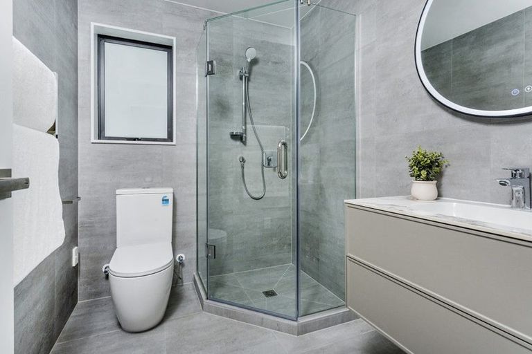 Photo of property in 35 Pinecrest Drive, Gulf Harbour, Whangaparaoa, 0930