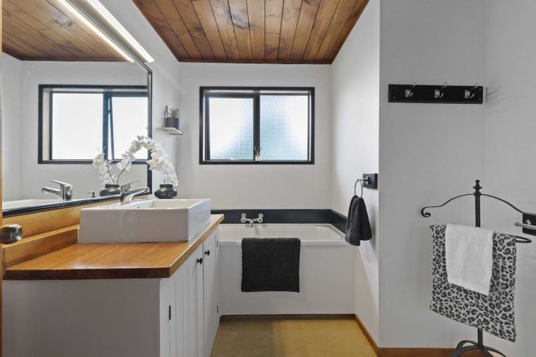 Photo of property in 39 Beachlands Road, Beachlands, Auckland, 2018