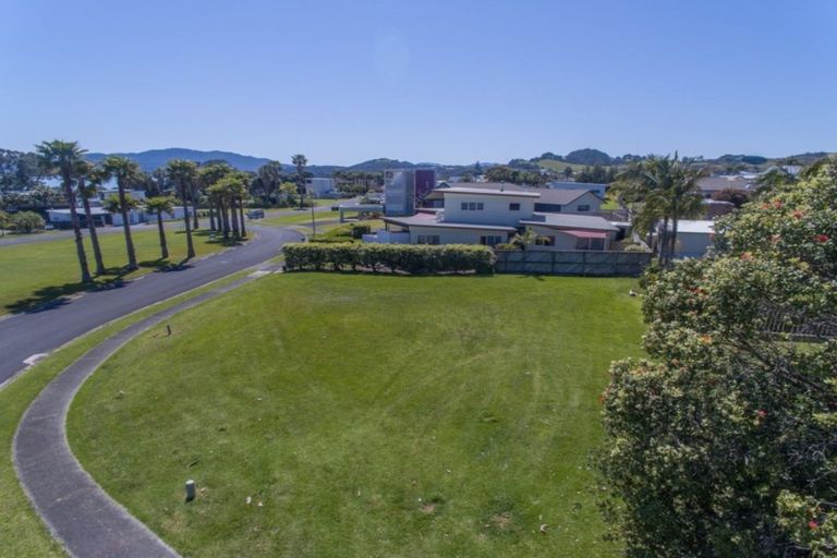 Photo of property in 1 Bayside Drive, Coopers Beach, 0420