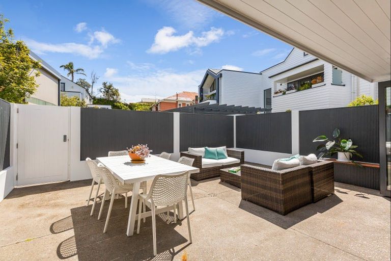 Photo of property in G 03/29 King Edward Parade, Devonport, Auckland, 0624
