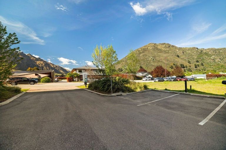 Photo of property in Toru Apartments, 413/10 Copper Beech Avenue, Frankton, Queenstown, 9300