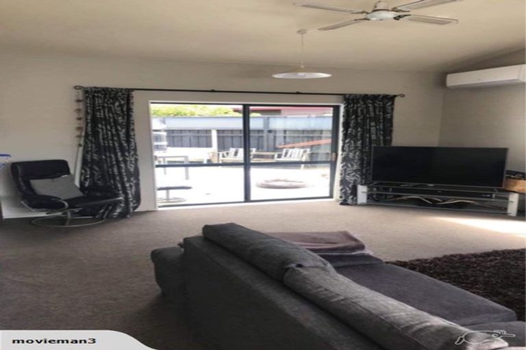 Photo of property in 30 Barbara Grove, Papamoa Beach, Papamoa, 3118