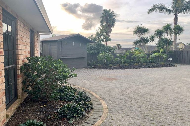 Photo of property in 290 Hill Road, The Gardens, Auckland, 2105