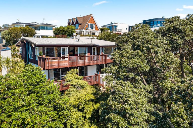Photo of property in 278 Hurstmere Road, Takapuna, Auckland, 0622
