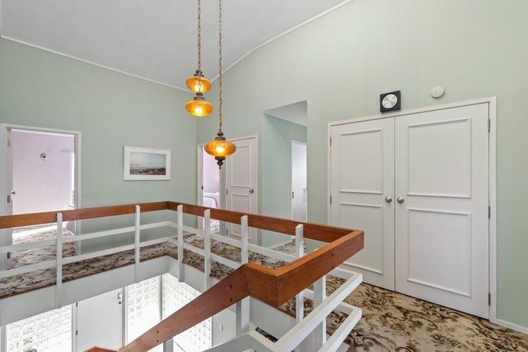 Photo of property in 10a Jaemont Avenue, Te Atatu South, Auckland, 0610