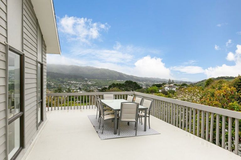 Photo of property in 30 Woodman Drive, Tawa, Wellington, 5028