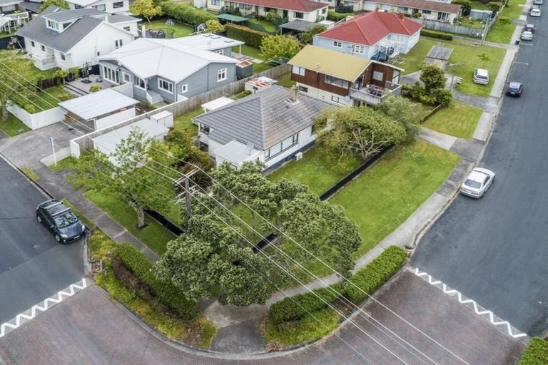 Photo of property in 2/7 Egremont Street, Belmont, Auckland, 0622