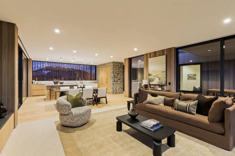 Photo of property in Kawarau Heights, 12 Kawarau Heights Boulevard, Lake Hayes, Queenstown, 9304