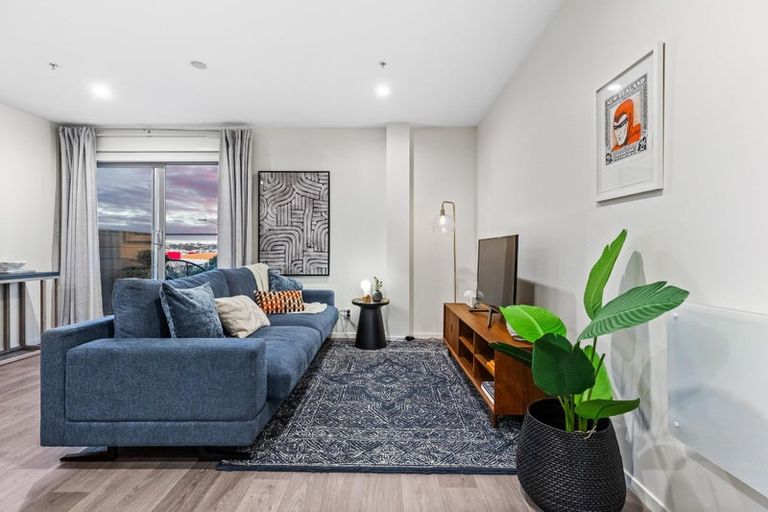 Photo of property in 203/160a Hobsonville Point Road, Hobsonville, Auckland, 0616