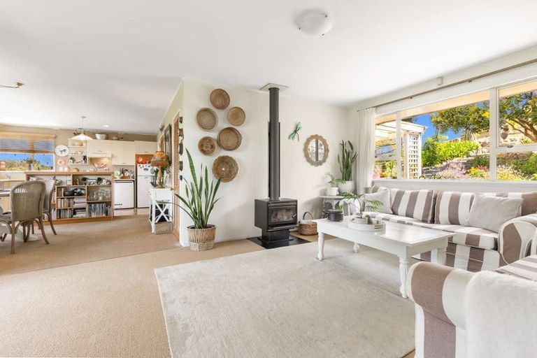 Photo of property in 105 Cable Bay Block Road, Cable Bay, 0420