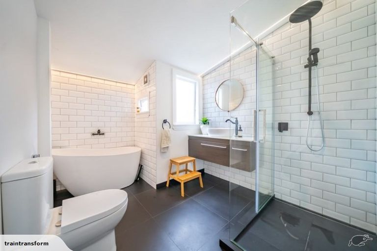 Photo of property in 71a Clouston Park Road, Clouston Park, Upper Hutt, 5018