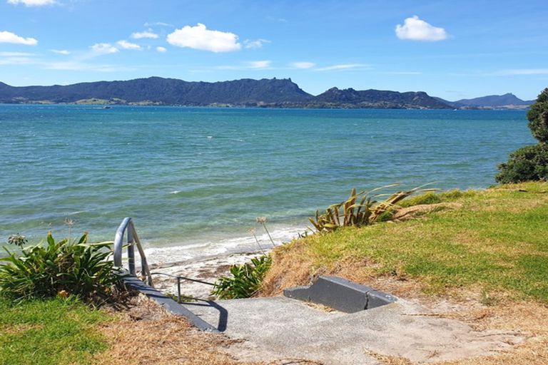 Photo of property in 2/249 One Tree Point Road, One Tree Point, 0118