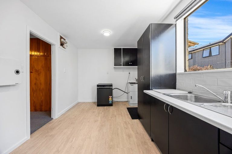 Photo of property in 3/19 Hargest Crescent, Sydenham, Christchurch, 8023