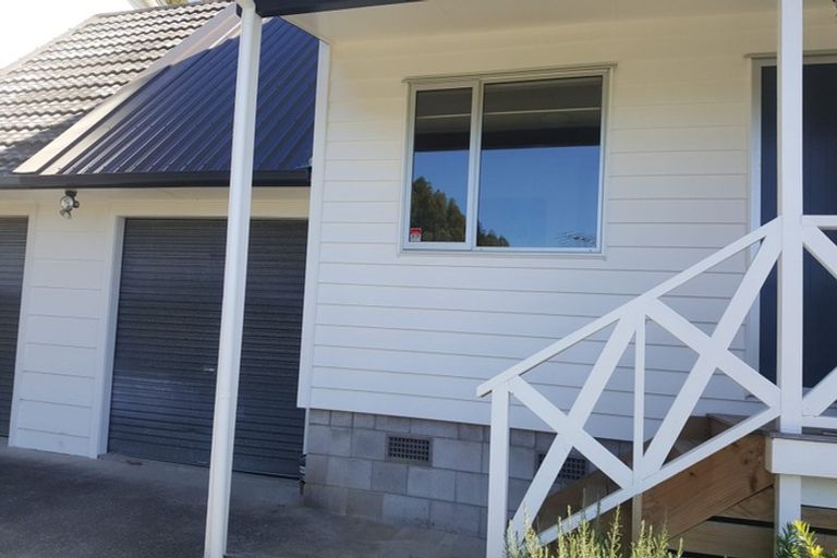 Photo of property in 1/35 Moore Street, Hillcrest, Auckland, 0627