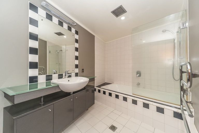 Photo of property in Dominion Apartments, 16/80 Victoria Street, Wellington Central, Wellington, 6011