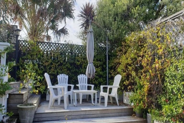 Photo of property in 366 Oceanbeach Road, Mount Maunganui, 3116
