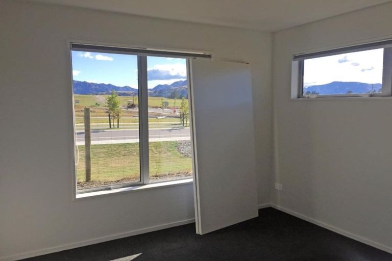 Photo of property in 66 Obelisk Street, Wanaka, 9305