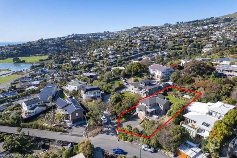 Photo of property in 18 Seamount Terrace, Mount Pleasant, Christchurch, 8081