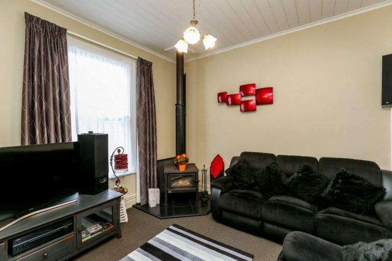 Photo of property in 21 Harriet Place, Whalers Gate, New Plymouth, 4310