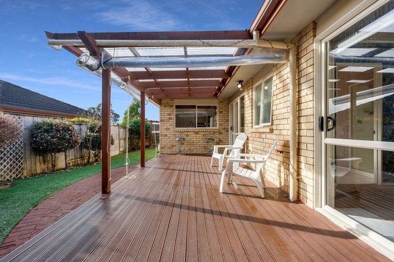 Photo of property in 27 Richfield Crescent, Westgate, Auckland, 0614