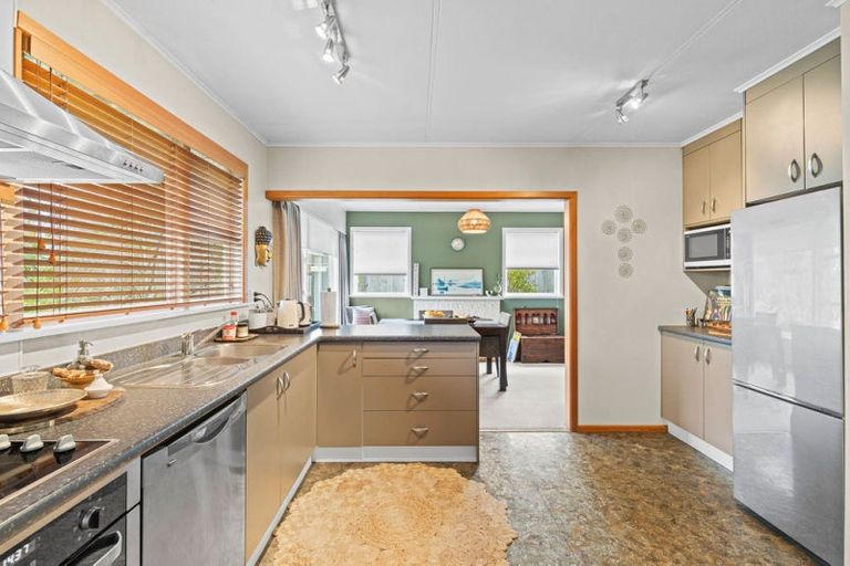 Photo of property in 63 Parkes Avenue, Saint Johns Hill, Whanganui, 4501