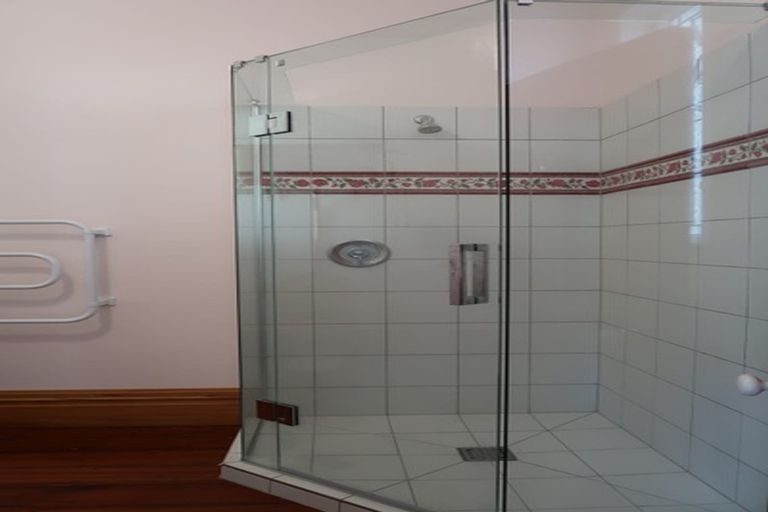 Photo of property in 32 Woodland Road, Johnsonville, Wellington, 6037