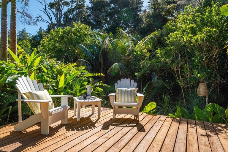 Photo of property in 7 Brussells Place, Birkenhead, Auckland, 0626