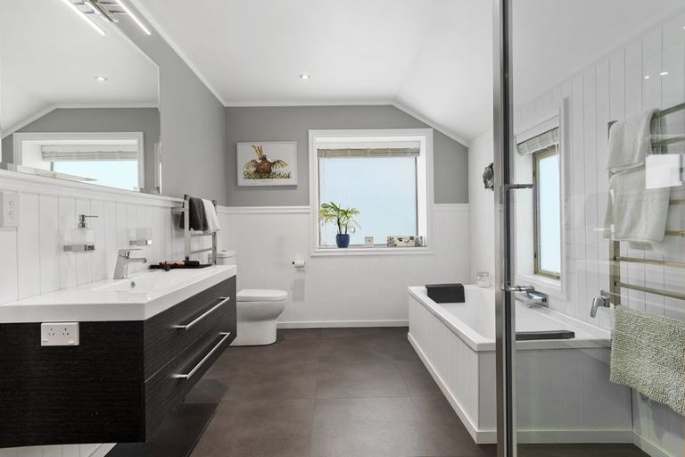 Photo of property in 86 Bert Wall Drive, Omokoroa, 3114