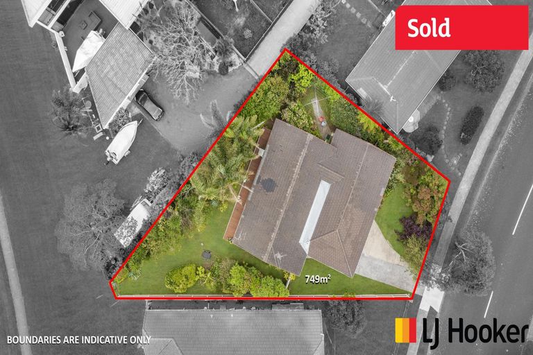 Photo of property in 128 Carnoustie Drive, Wattle Downs, Auckland, 2103