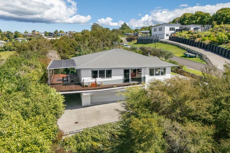 Photo of property in 11 Southill Way, Pyes Pa, Tauranga, 3112