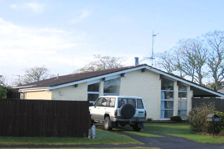 Photo of property in 2 Dalton Crescent, Dinsdale, Hamilton, 3204