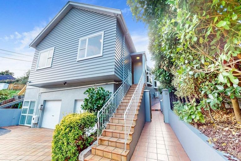 Photo of property in 59 Jackson Street, Island Bay, Wellington, 6023