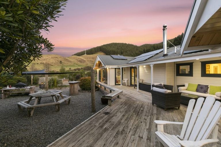 Photo of property in 31b Kakariki Way, Whitemans Valley, Upper Hutt, 5371