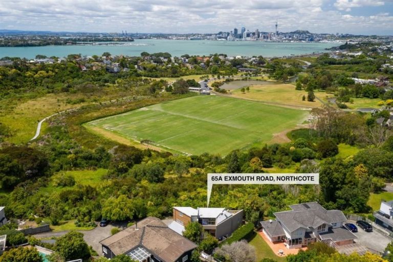 Photo of property in 65a Exmouth Road, Northcote, Auckland, 0627