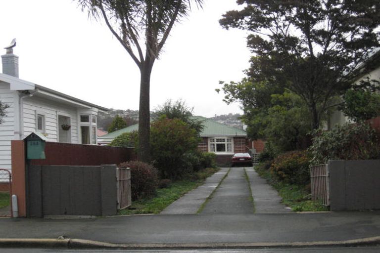 Photo of property in 168 Macandrew Road, South Dunedin, Dunedin, 9012