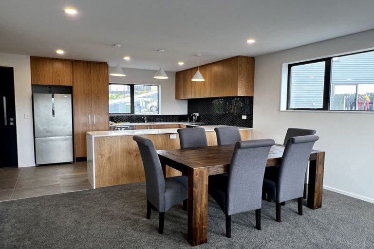 Photo of property in 14 Bee Lane, Whitby, Porirua, 5024