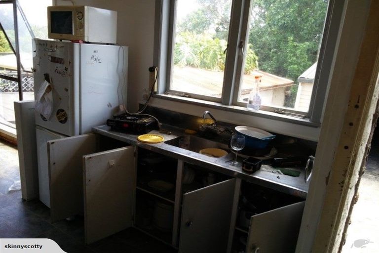 Photo of property in 19 Sherwood Avenue, Te Atatu South, Auckland, 0610