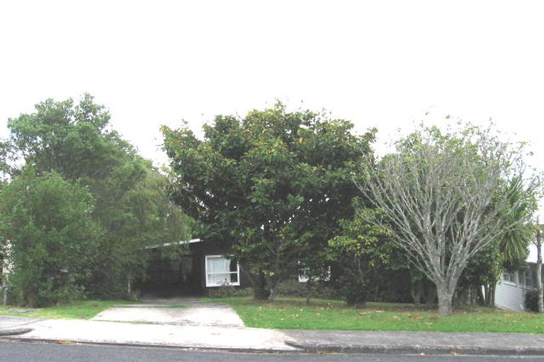 Photo of property in 28 Catalina Crescent, Forrest Hill, Auckland, 0620