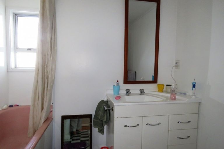 Photo of property in 42 Mcgill Street, Waimangaroa, Westport, 7891