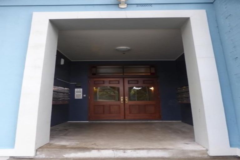 Photo of property in 10/30 Hanson Street, Mount Cook, Wellington, 6021